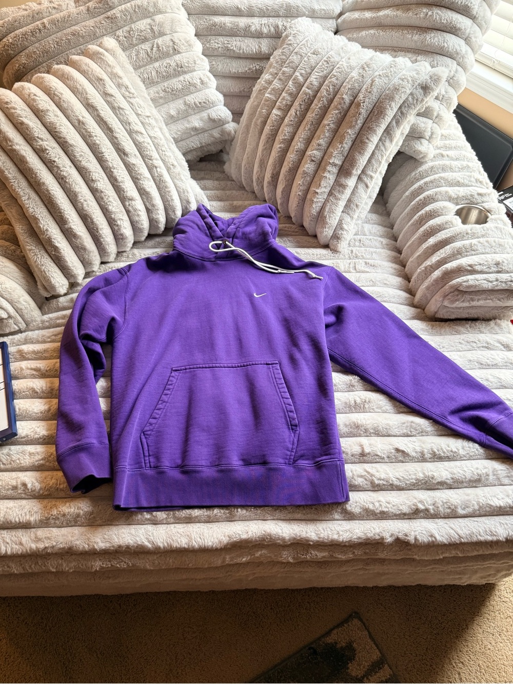 Nike Men's Purple Hoodie Size M